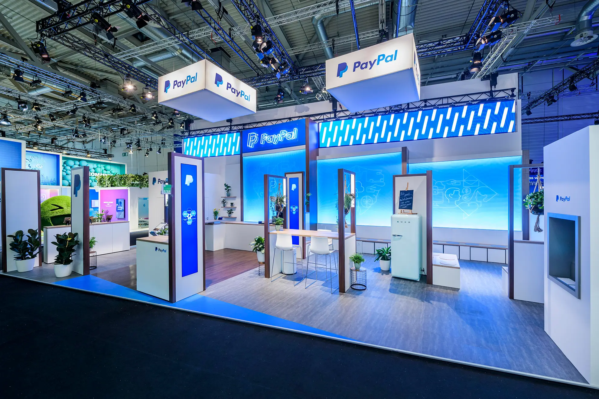 Messeauftritt PayPal auf der DMEXCO, Agentur fivekit, minimalistisch und hochwertig.