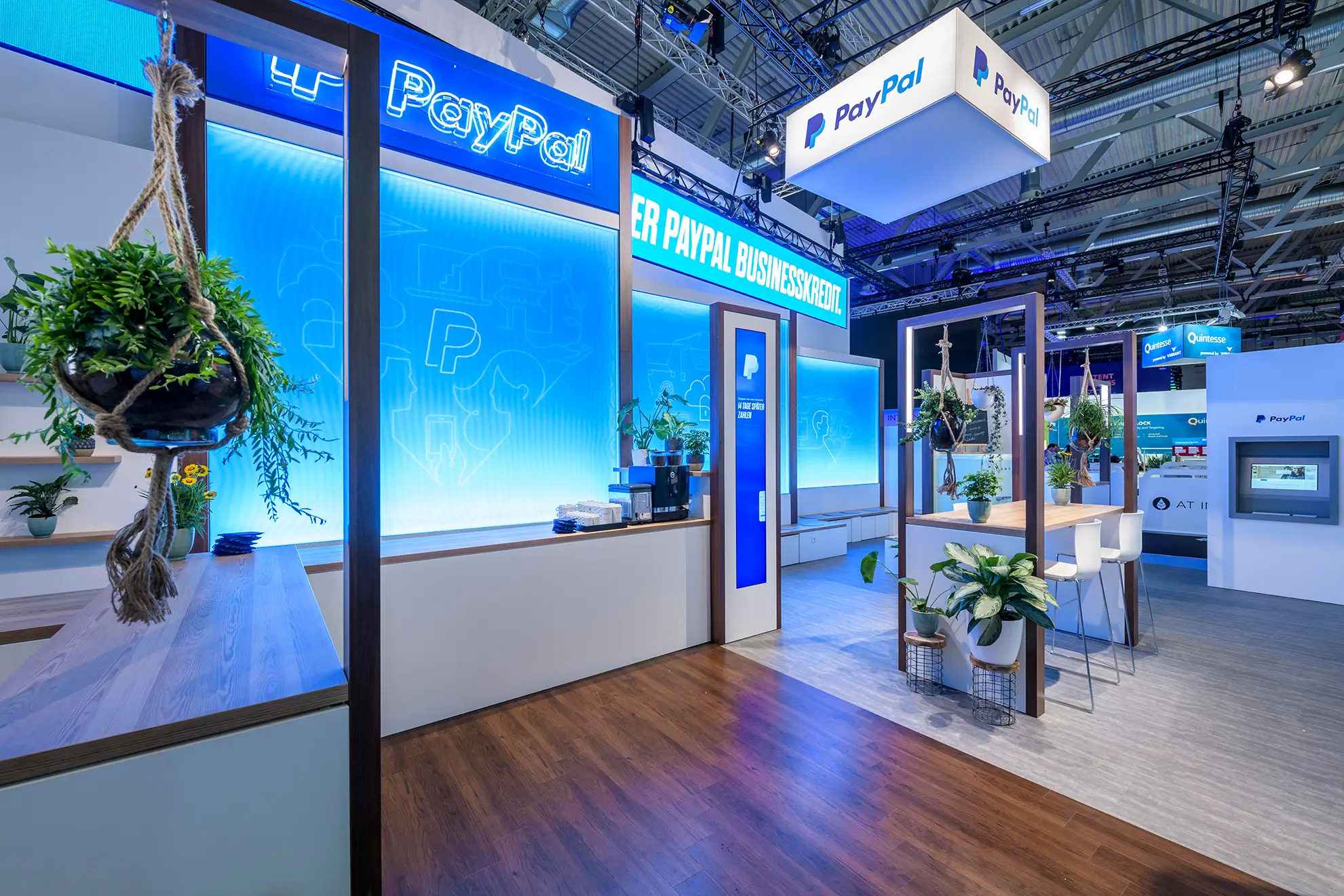 PayPal DMEXCO 2019 Messestand, designed by fivekit, cleanes Marken-Eventdesign