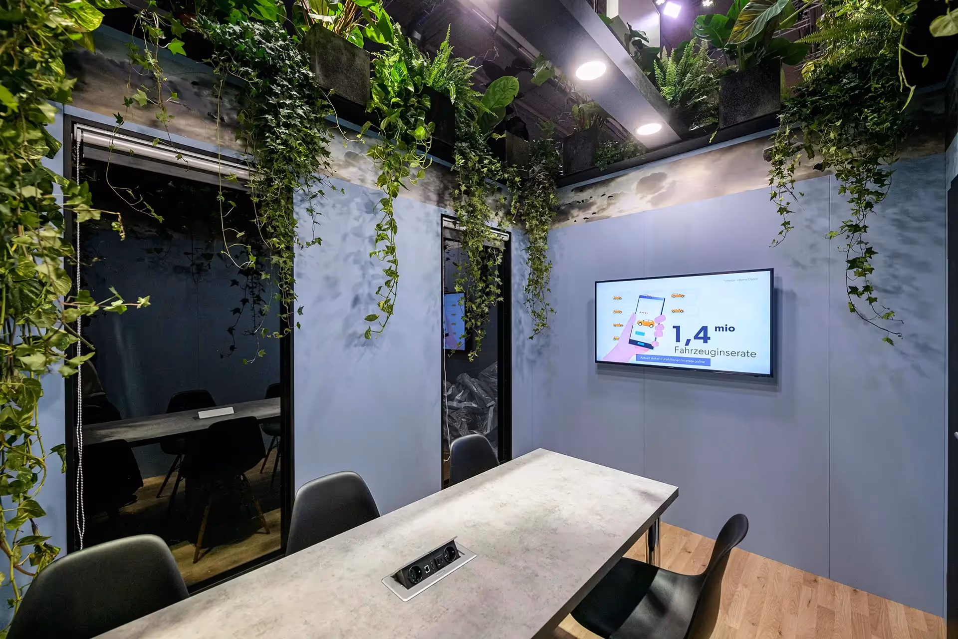 Schöner meetingraum in Messestand