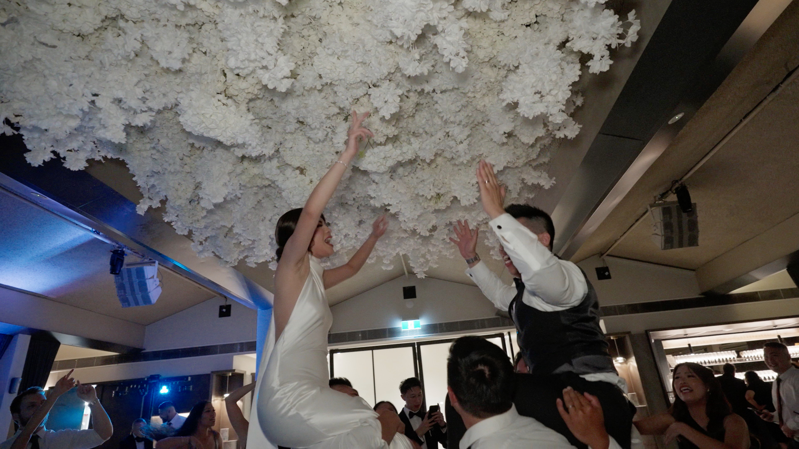Melbourne wedding videography at Carousel, Albert Park