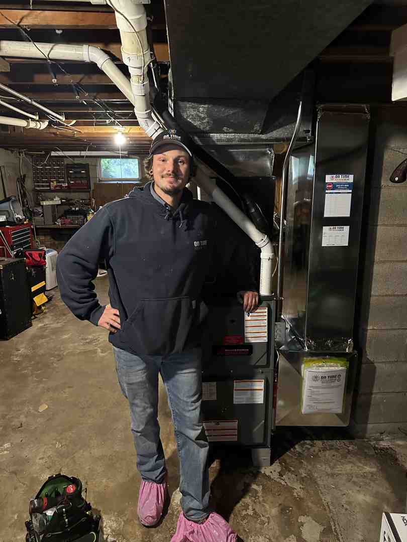 certified technician installing new furnace - high efficiency furnace install oconomowoc wi certified technician installing new furnace - high efficiency furnace install oconomowoc wi