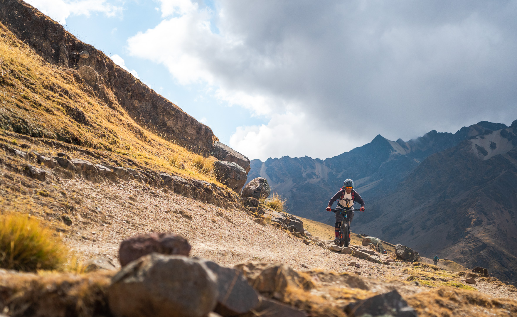 Come ride Peru's Inkan singletrack trails!