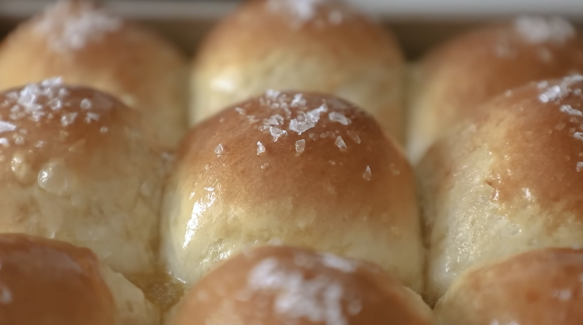 Quick & Easy Dinner Rolls