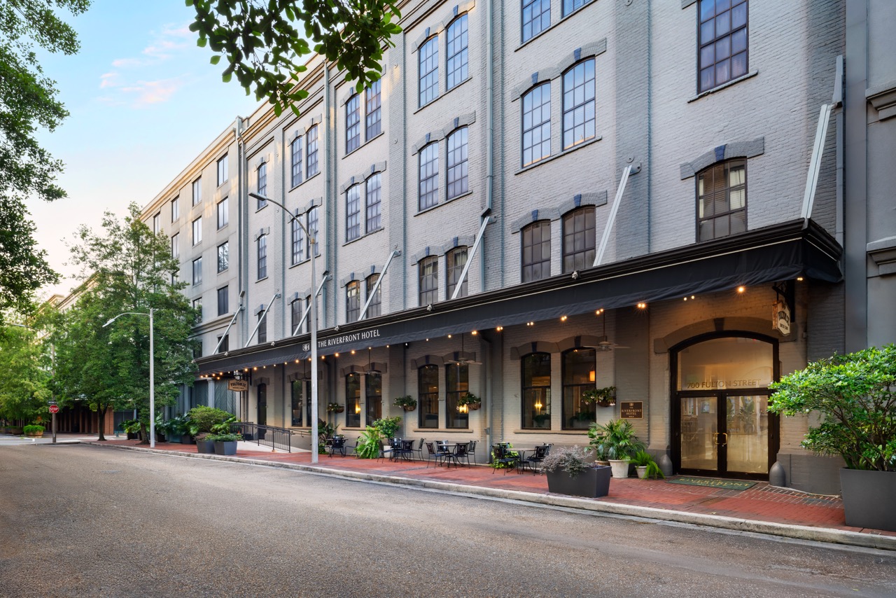 Riverfront Side Entrance of hotel on fulton street