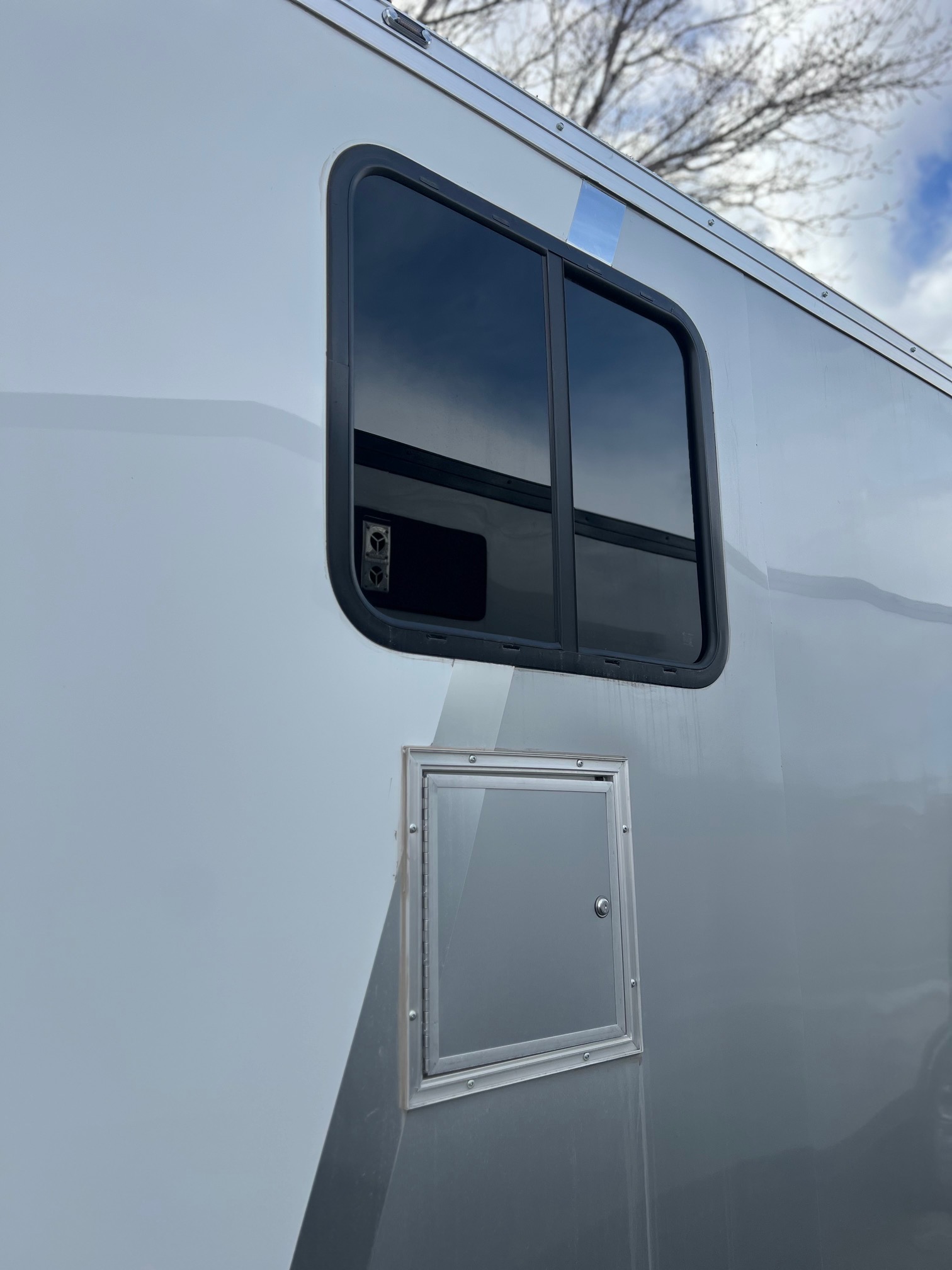 Trailer photo