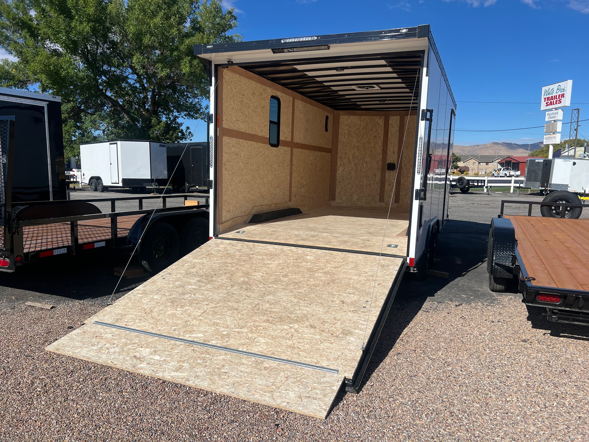Trailer photo