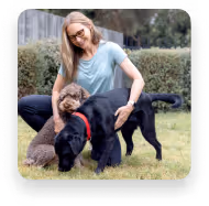 pet shops, furry children, pet dogs, pets, pet products, pet shop, pet shop recommendation, pet care, pet cleaner, pet bath, cat shower liquid, pet cat shower liquid, pet dog shower, recommended for pet bathing, pet cleaning spray, pet harmless cleaner, pet environmental cleaning, pet-friendly cleaner, and pet shower liquid.
