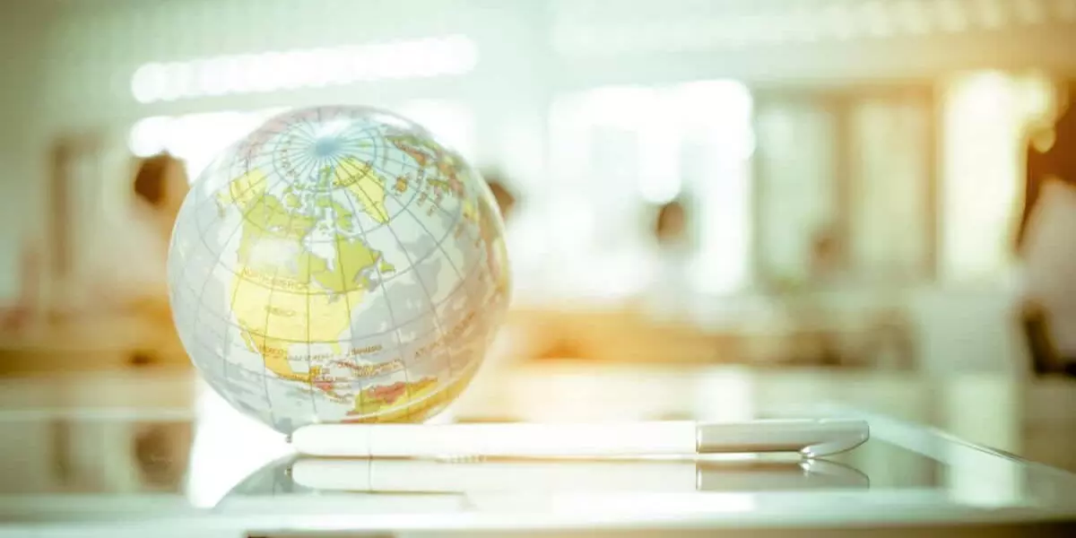 How to decide on selling internationally