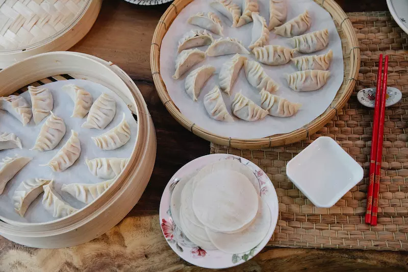 Momos are placed on the plate