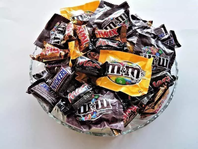 Chocalates are shown in the glass bowl
