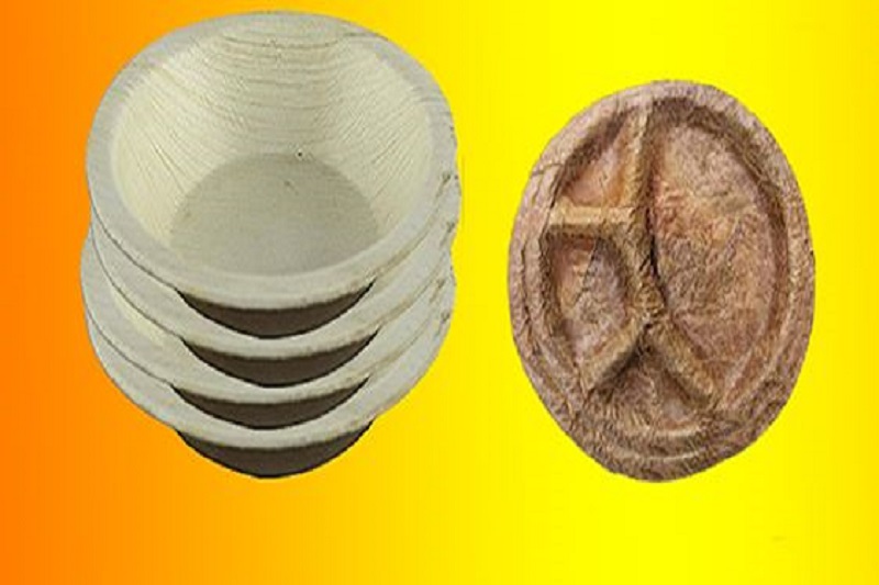 Paper plates made from recycling goods.