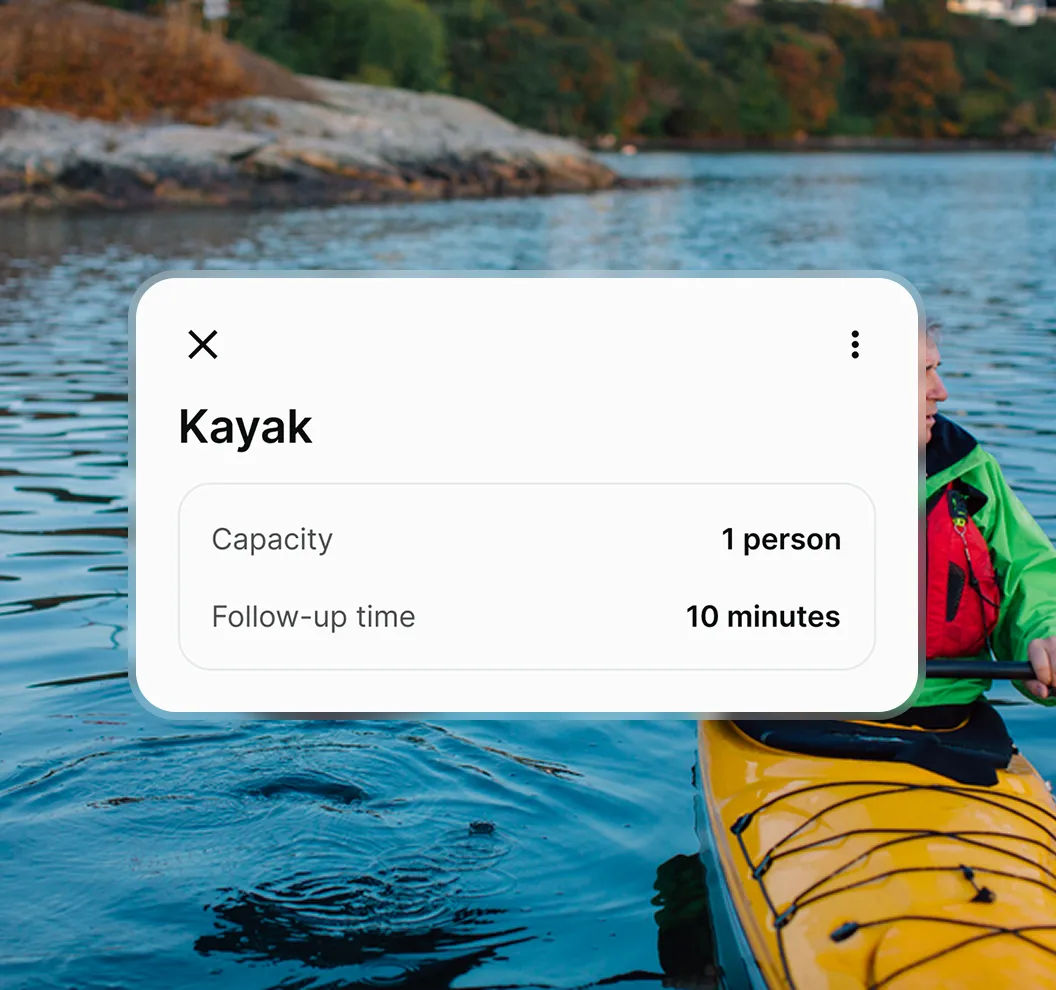 Person in a yellow kayak on calm water with text overlay showing capacity as 1 person and follow-up time as 10 minutes.