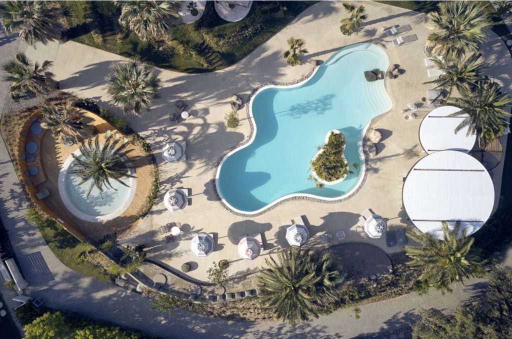 Ekies Resort