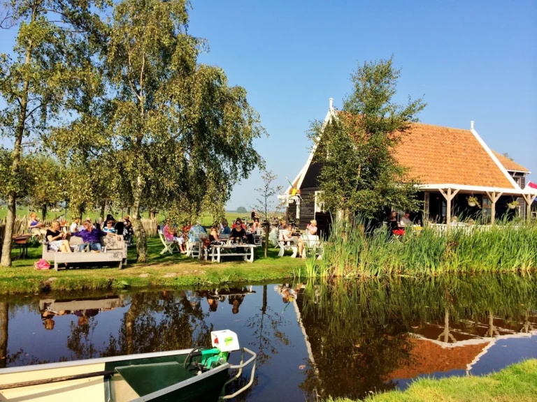 Theetuin bootverhuur Overleek