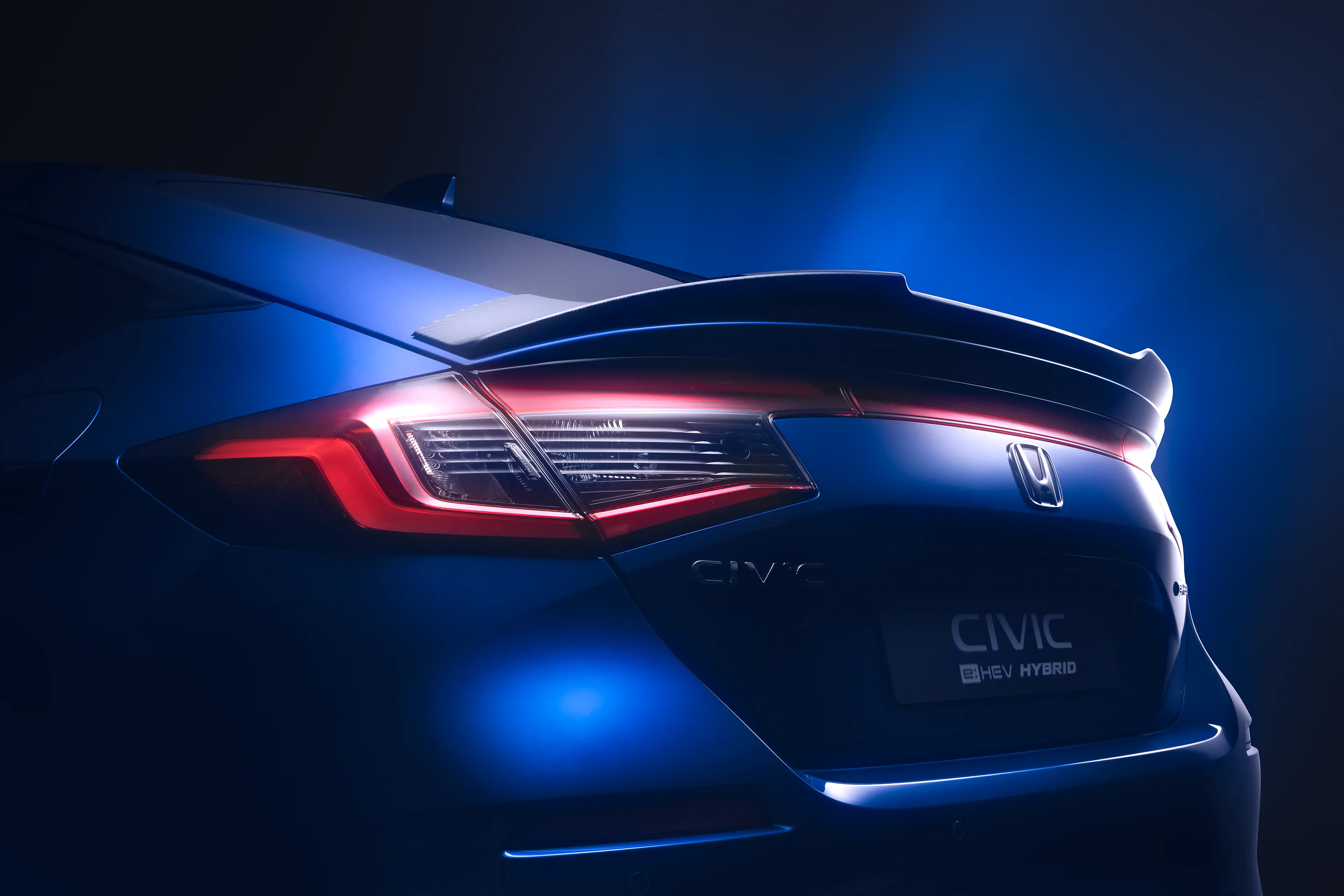 Arrière d'une Honda Civic 11 bleue avec la technique FDL