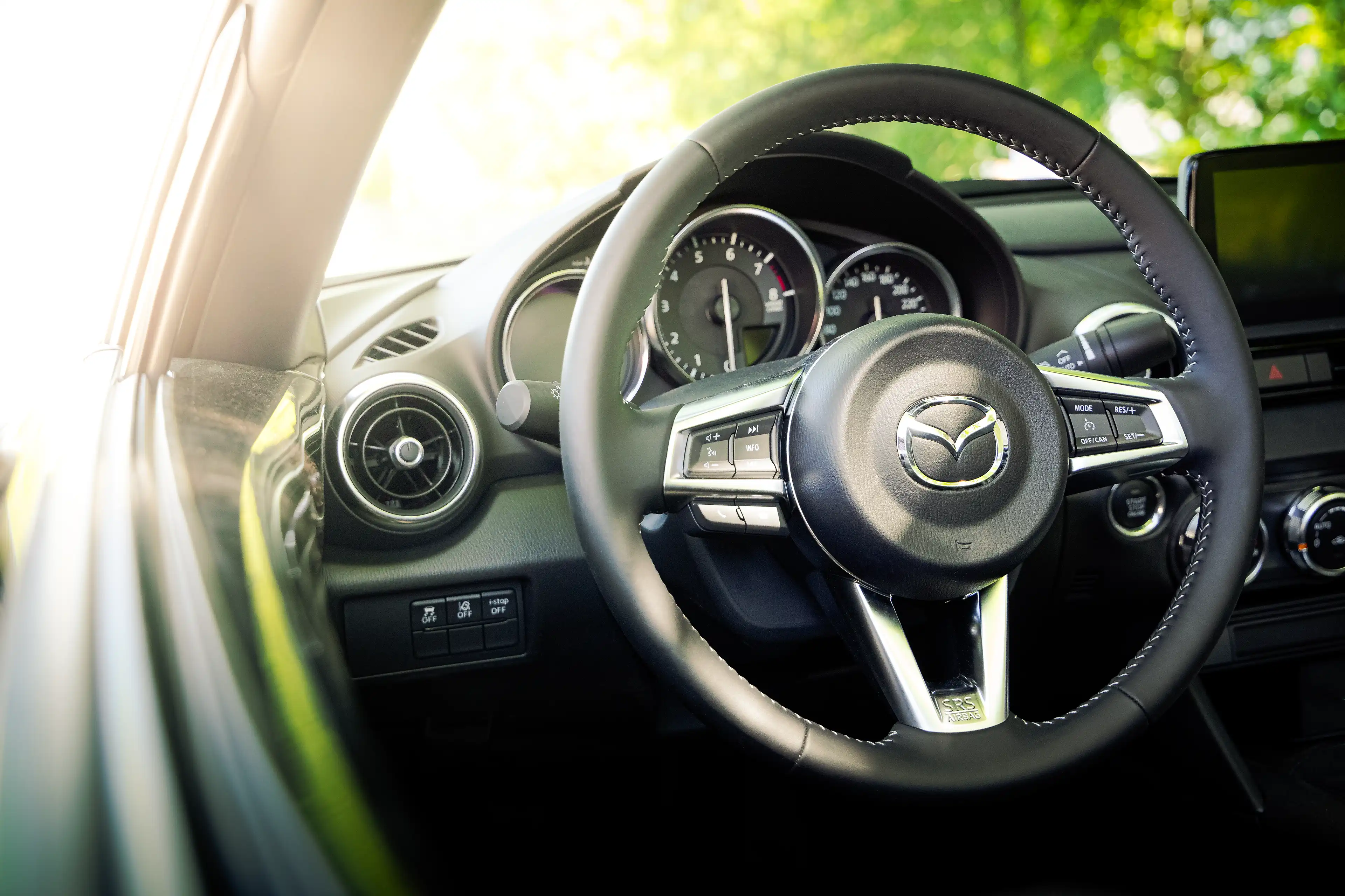 Volant d'une Mazda MX-5 ND