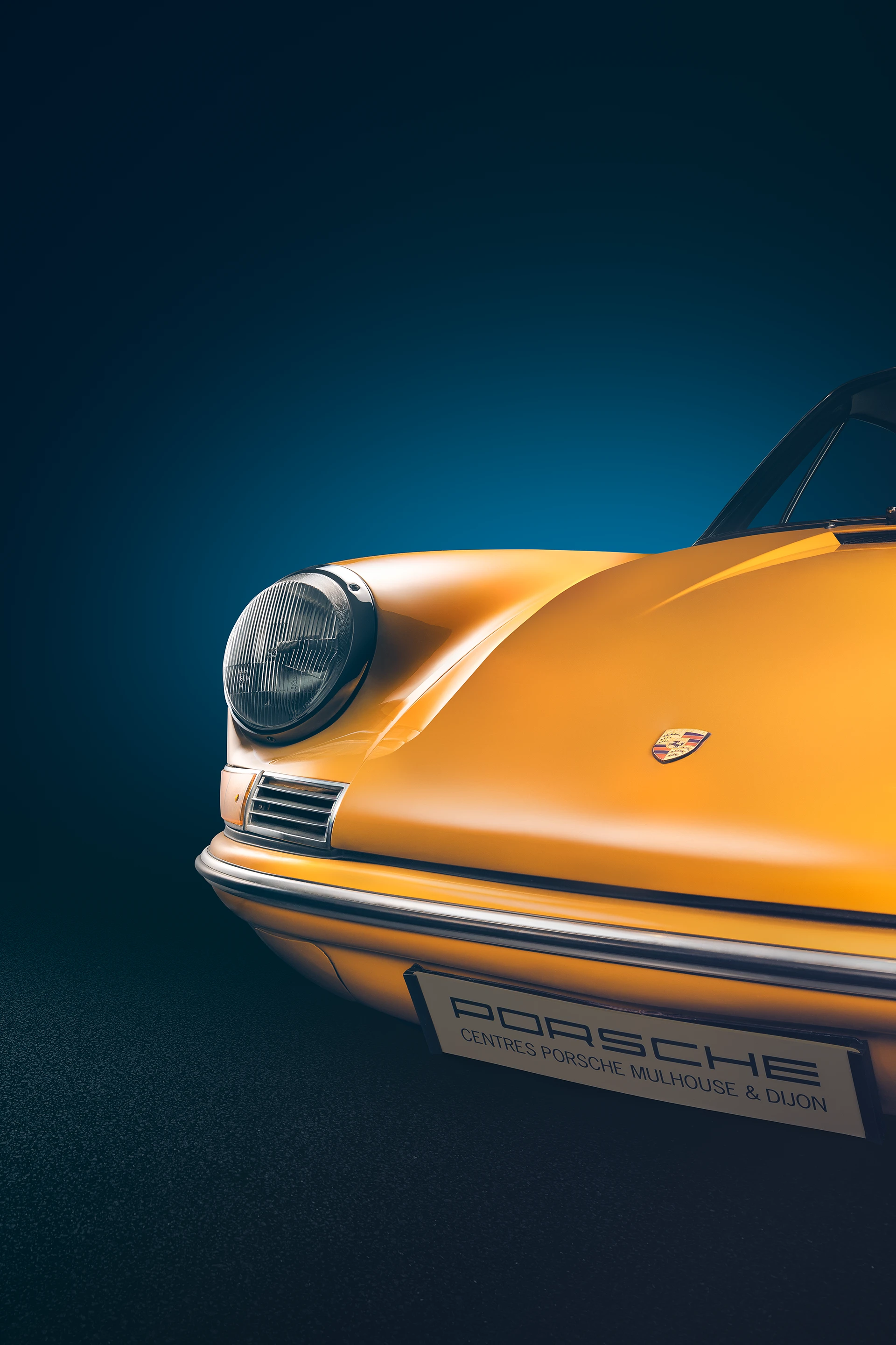 Avant d'une Porsche 911 901 orange avec la technique FDL