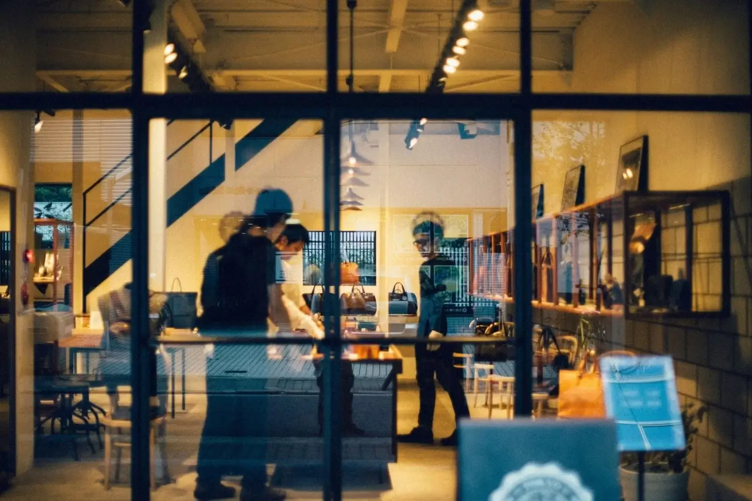How Music Affects Customer Behaviour in Retail and Hospitality