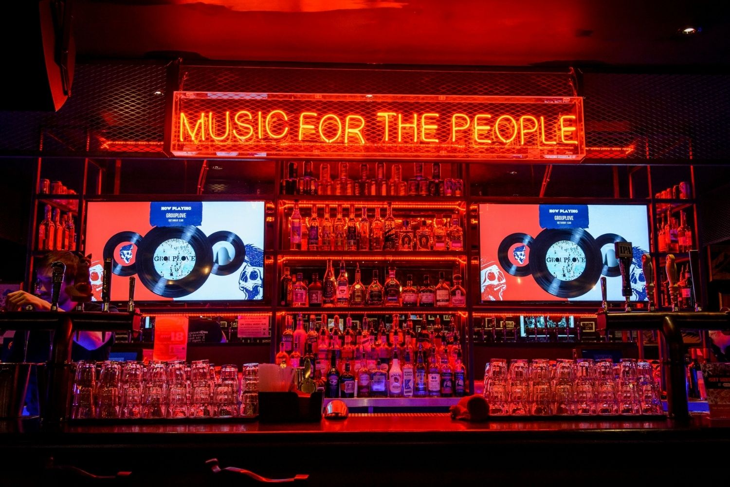 How to Choose a Background Music Provider for Your Business