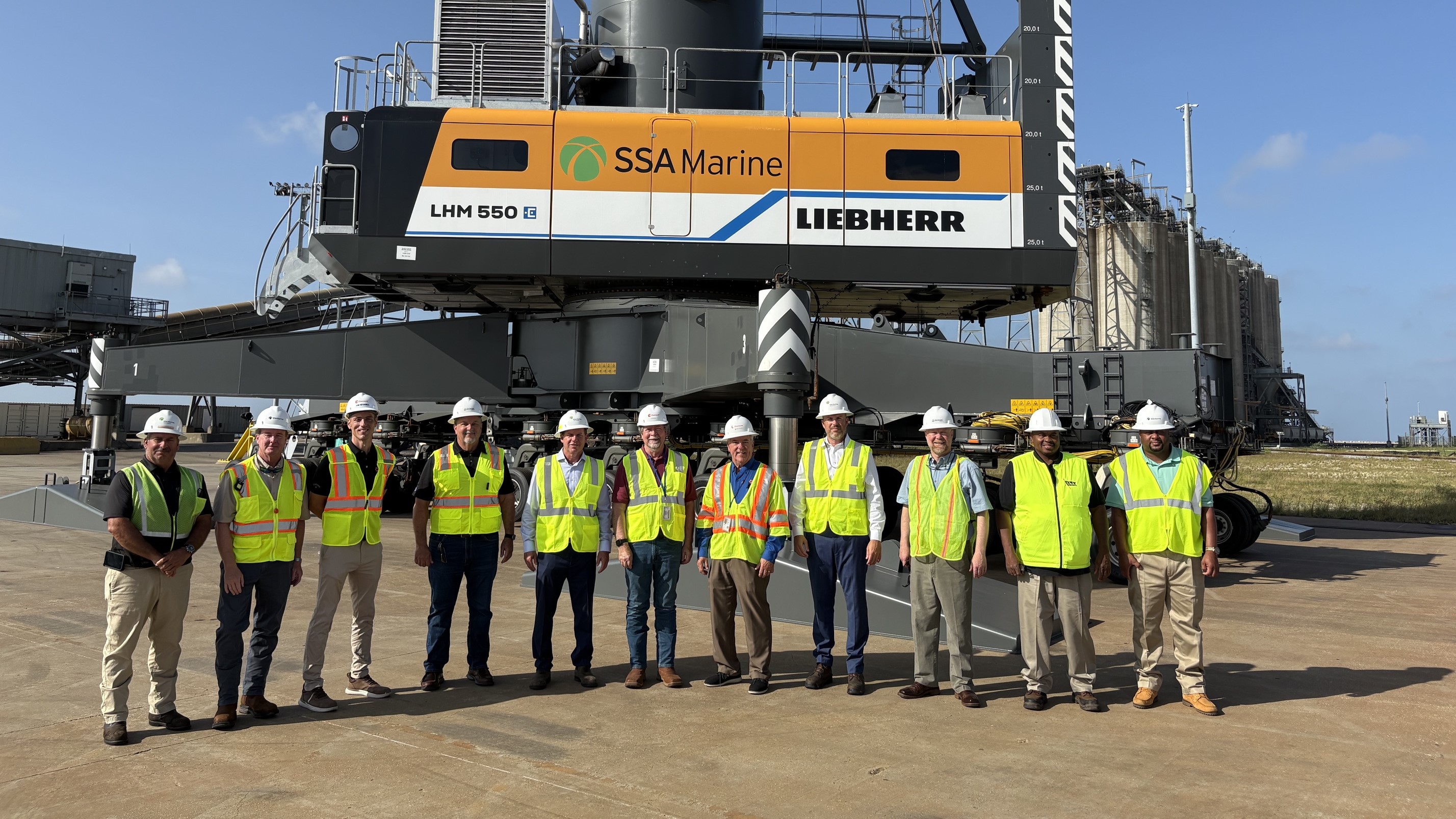 SSA Marine and Port of Gulfport Commission New Hybrid Mobile Harbor Crane