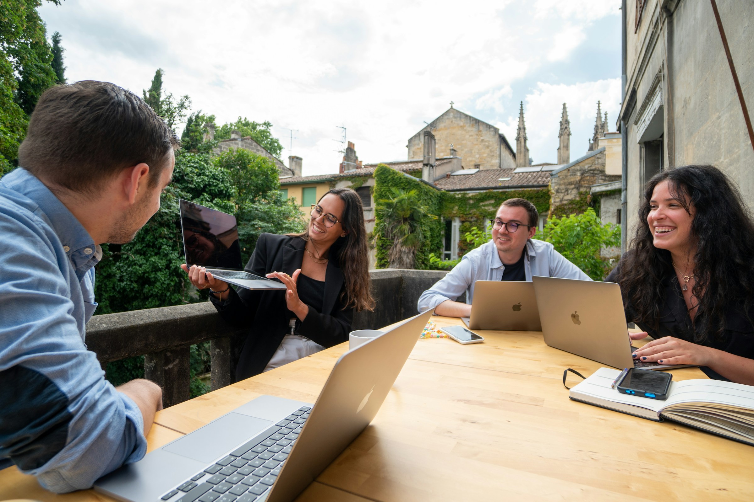 woman showing benefits - LinkedIn Content Creation