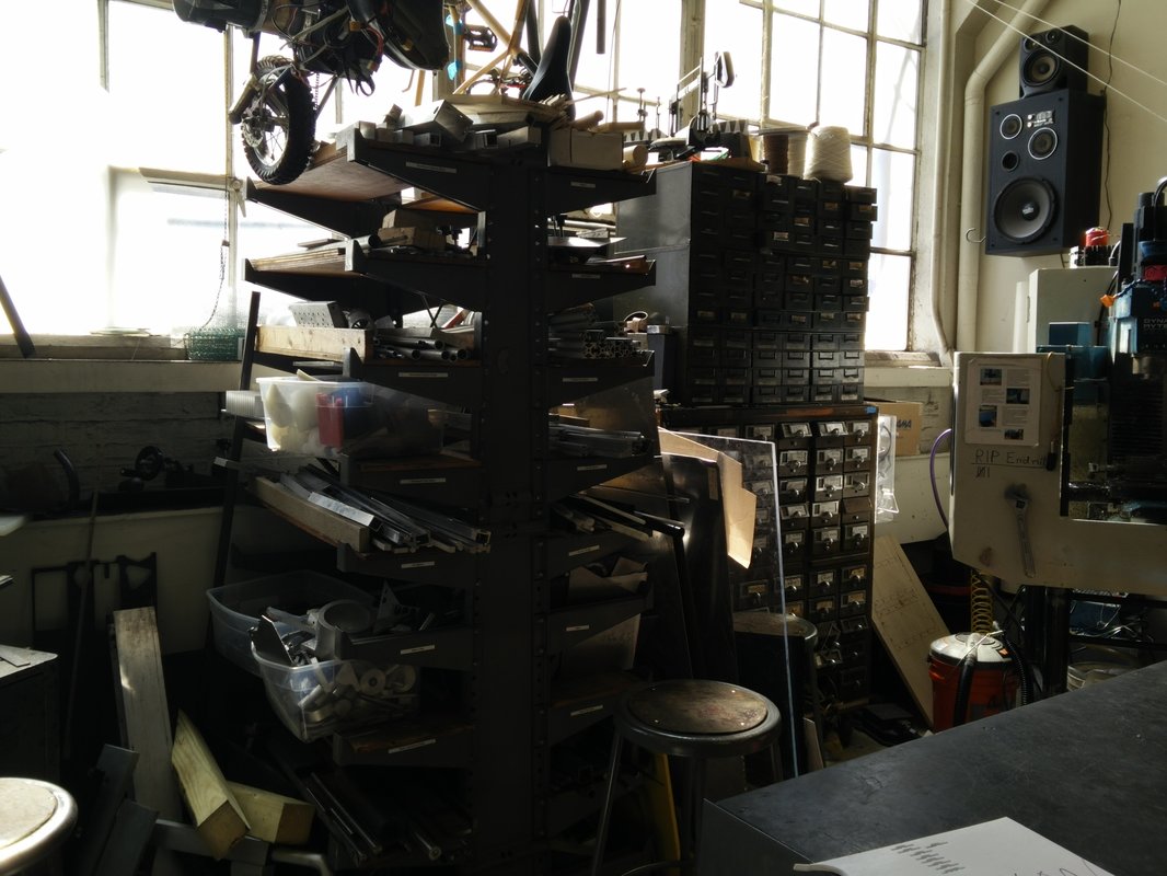 Horizontal racks are great for flat and bar shaped materials.
