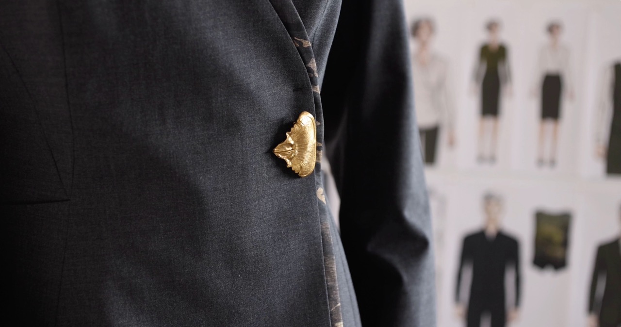 A Lebanese cedar tree planted by the founder inspired signature garment details like closures and jewelry-like hardware, while the women’s blazer merges Western tailoring with a kimono-style neckline and a custom silk Japanese maple print.