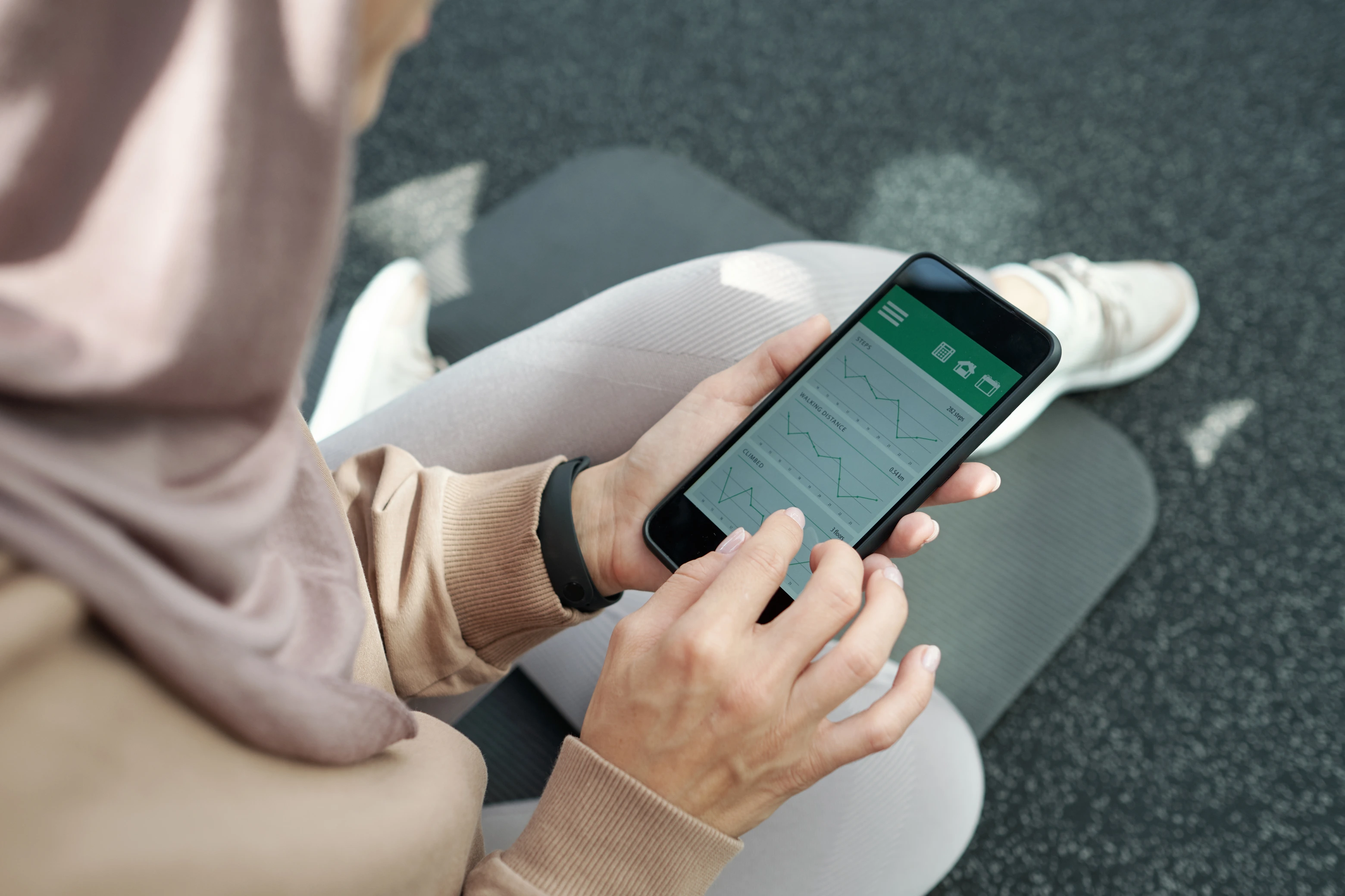 User-friendly wellbeing app showing physical health, financial wellbeing, and mental health resources.