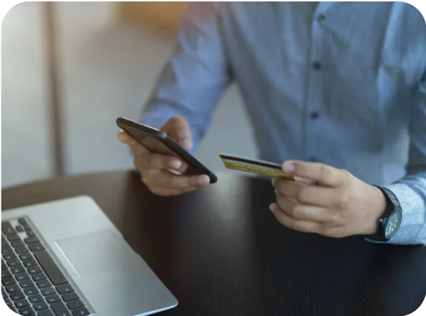 Company Formation In Dubai: Professional managing online business transactions