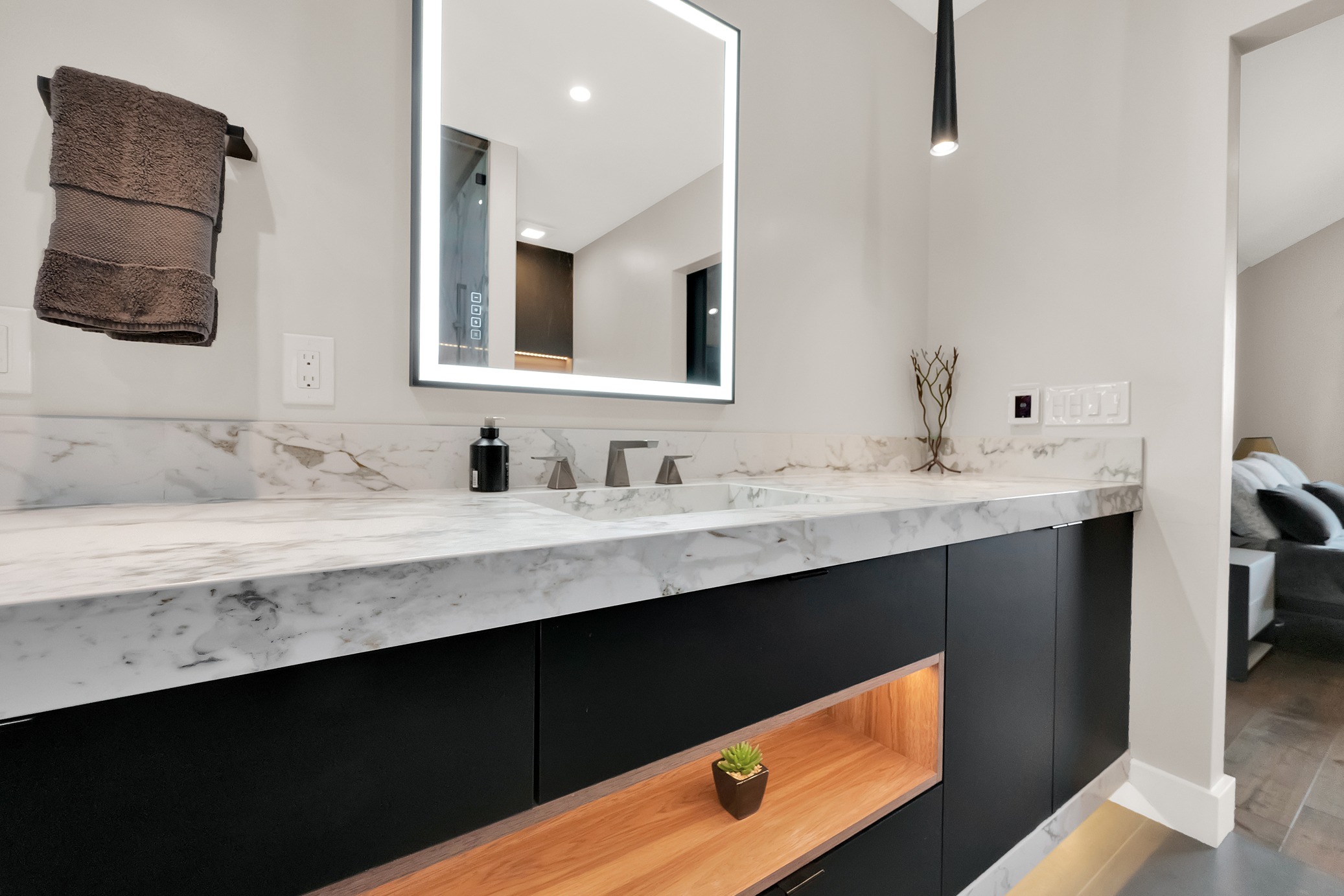 Spa-Inspired Bathroom Design – Park City 