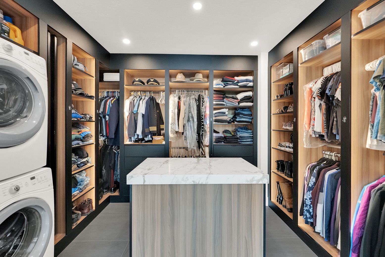 Boutique Walk-In Closet Suite – Park City 