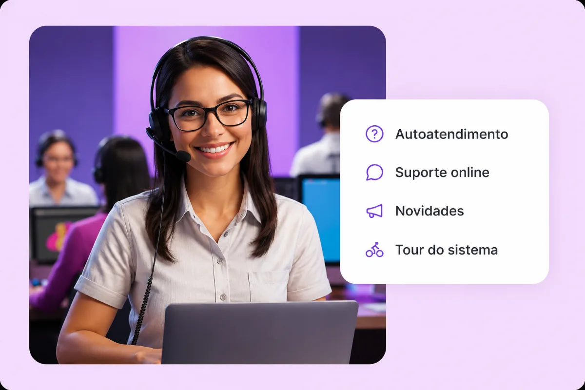 Especialista do Simplifique atendendo um cliente pelo chat de suporte