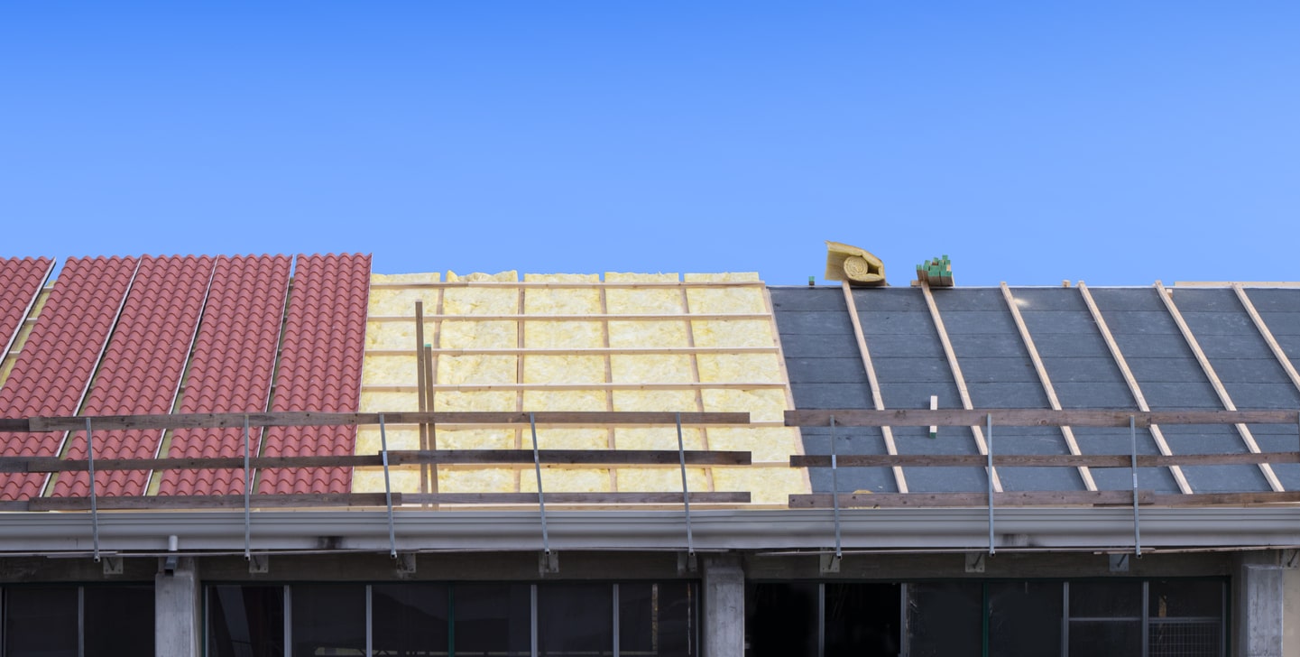 Isoler sous les tuiles de sa maison