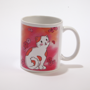 Sandwich and slice of lemons