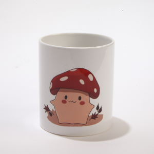 Sandwich and slice of lemons