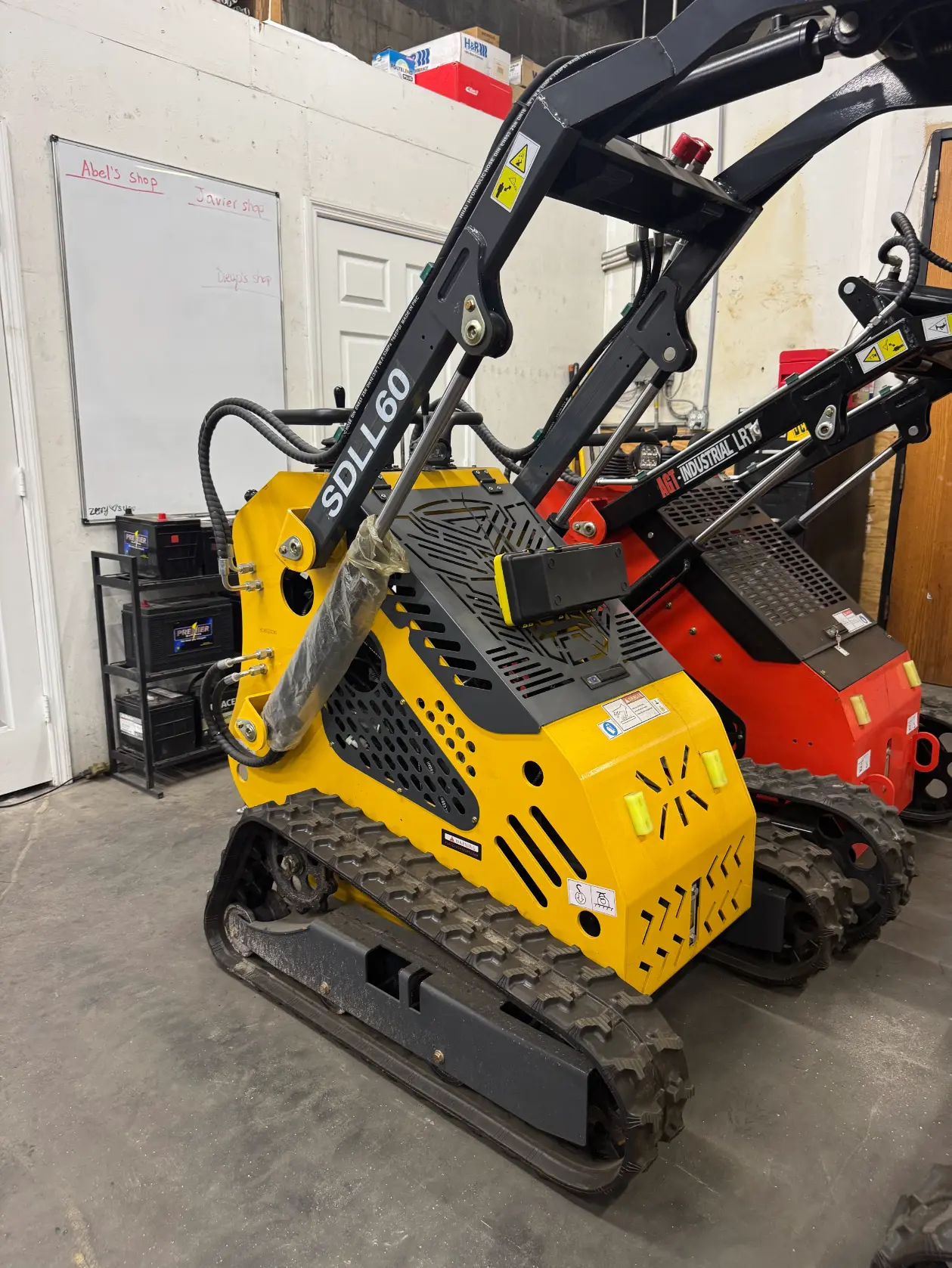 2025 SDLanch SDLL60 mini skid steer (2 of 2) – heavy equipment supplier auction, Pompano Beach FL