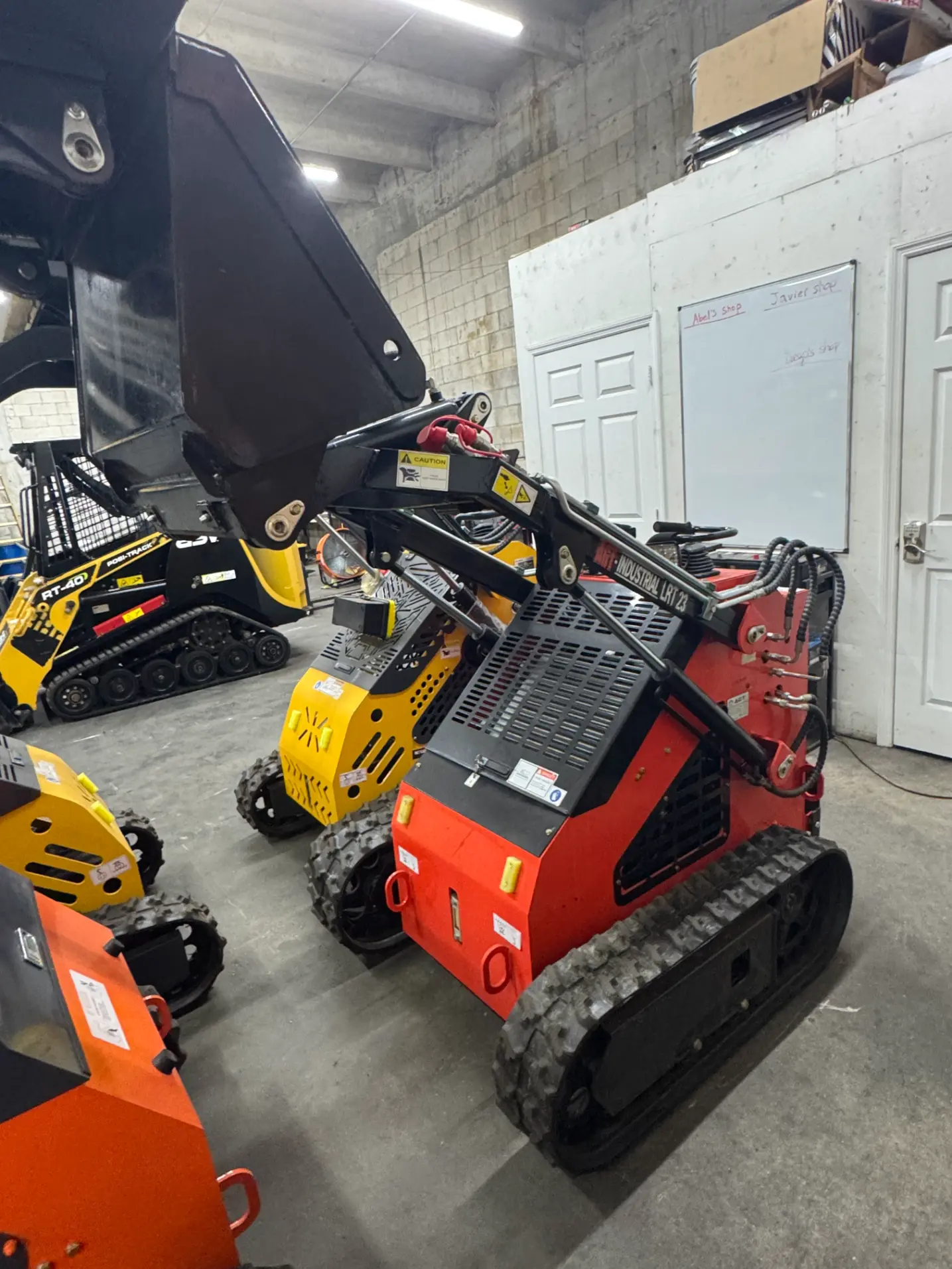 2025 AGT LRT24 mini skid steer – heavy equipment supplier auction, Pompano Beach FL
