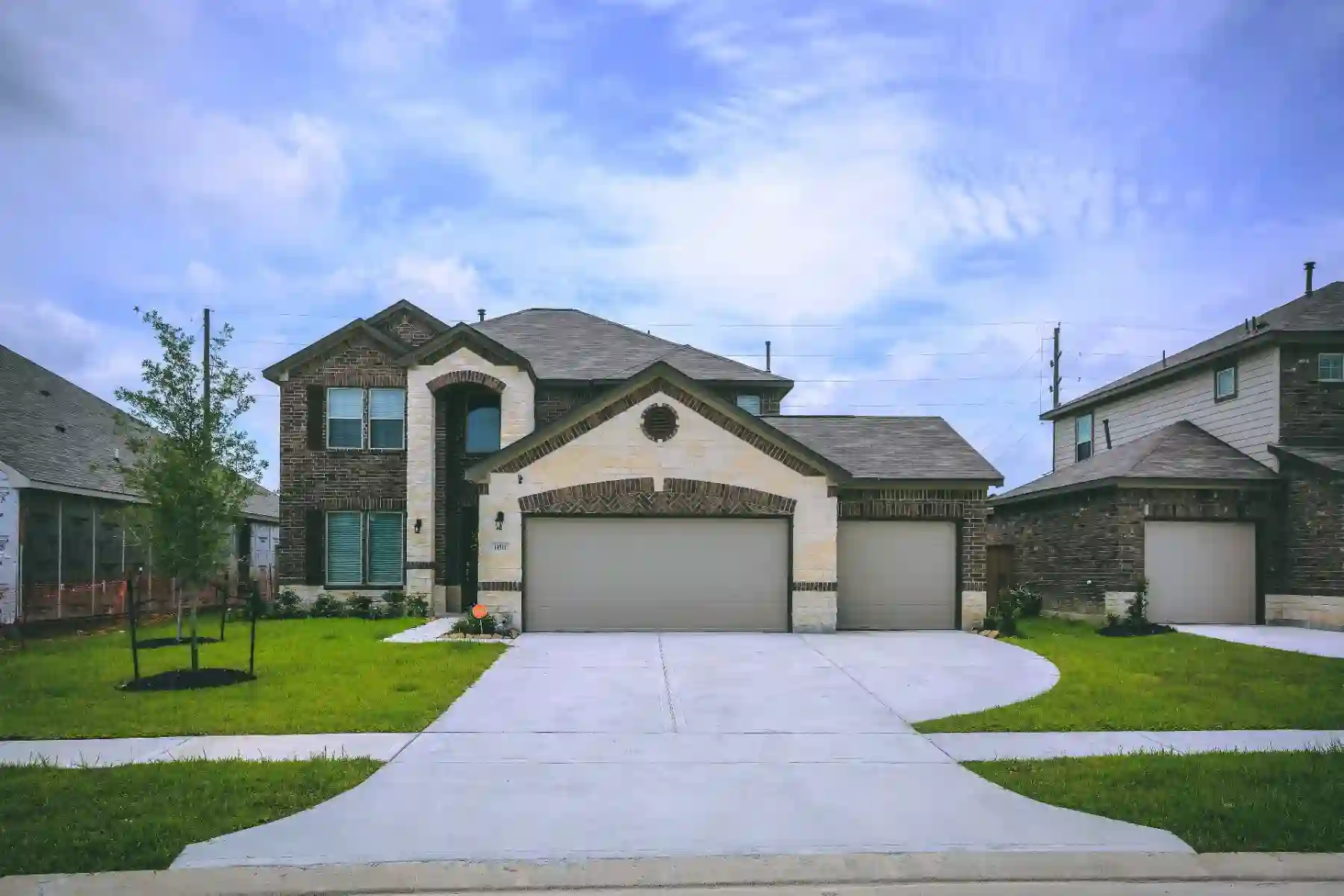 Foundation crack inspection and repair service