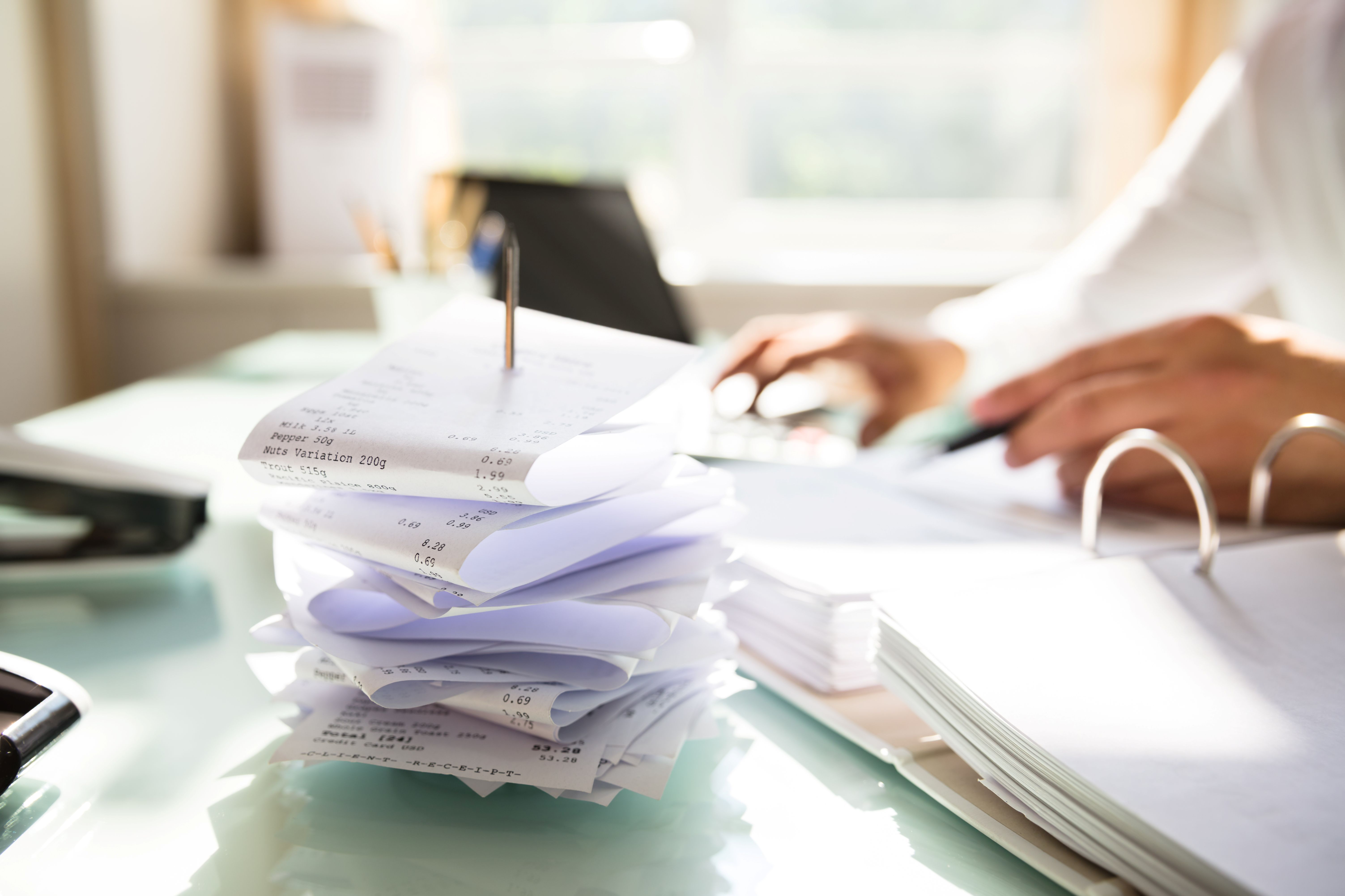Why Your Business Should Require Expense Receipts: 5 Key Benefits