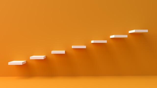 Business valuation in 2025 guide covering SaaS, e-commerce, and content company multiples