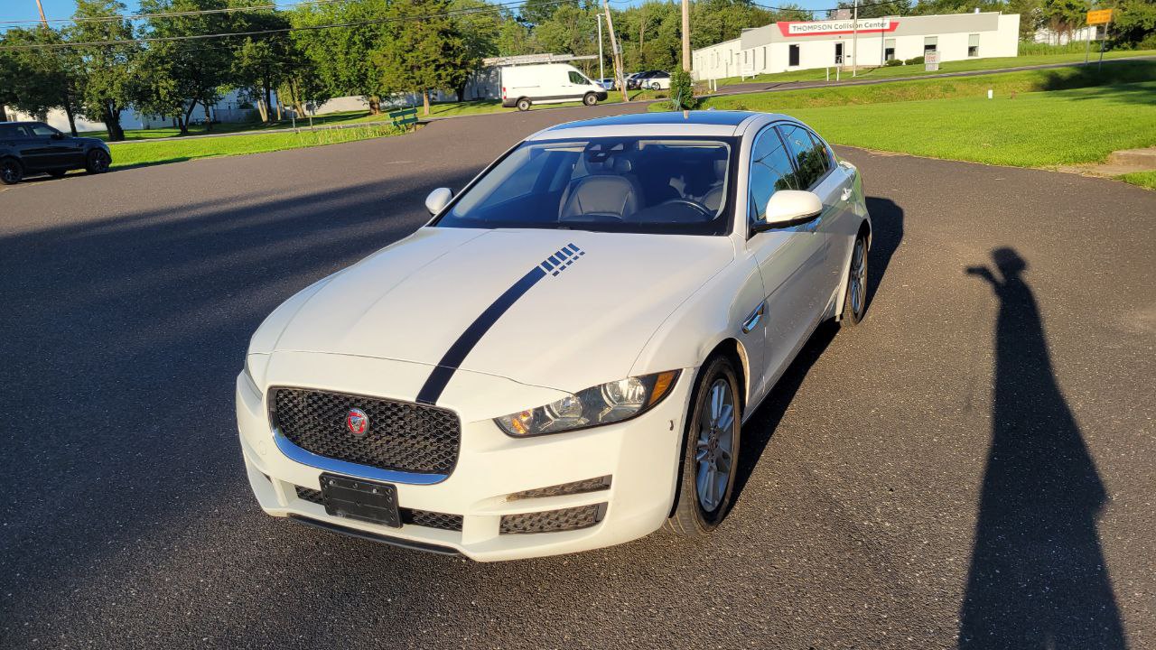 2017 Jaguar XE XE 20d Premium Sedan 4D