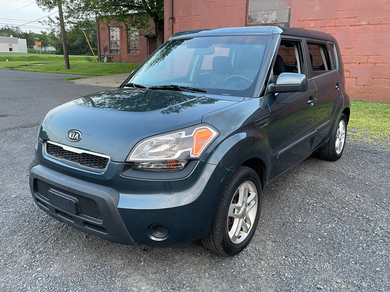2011 Kia Soul + Wagon 4D