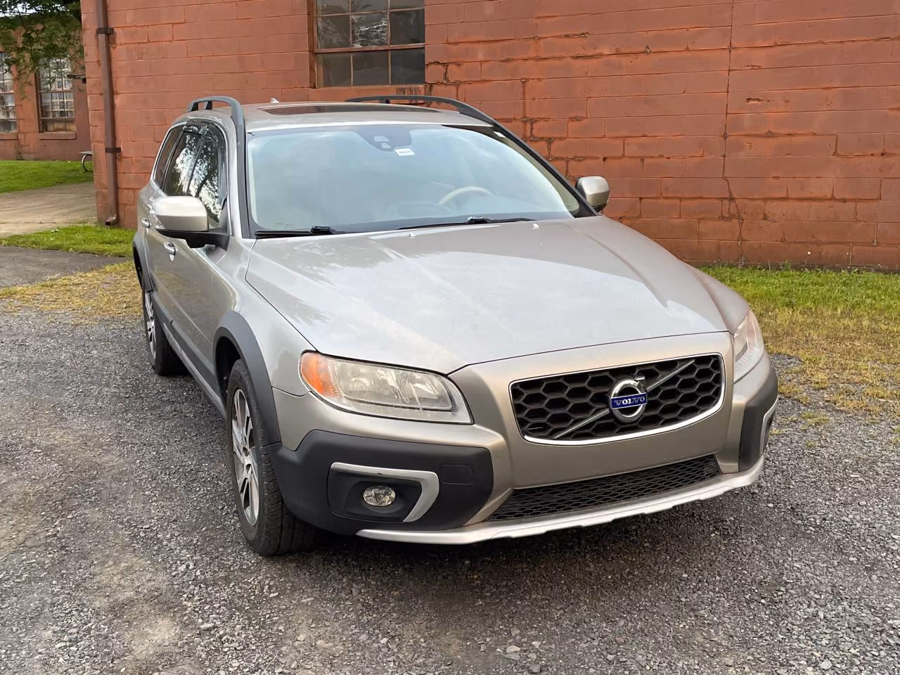 2015 Volvo XC70 T5 Premier Plus Wagon 4D