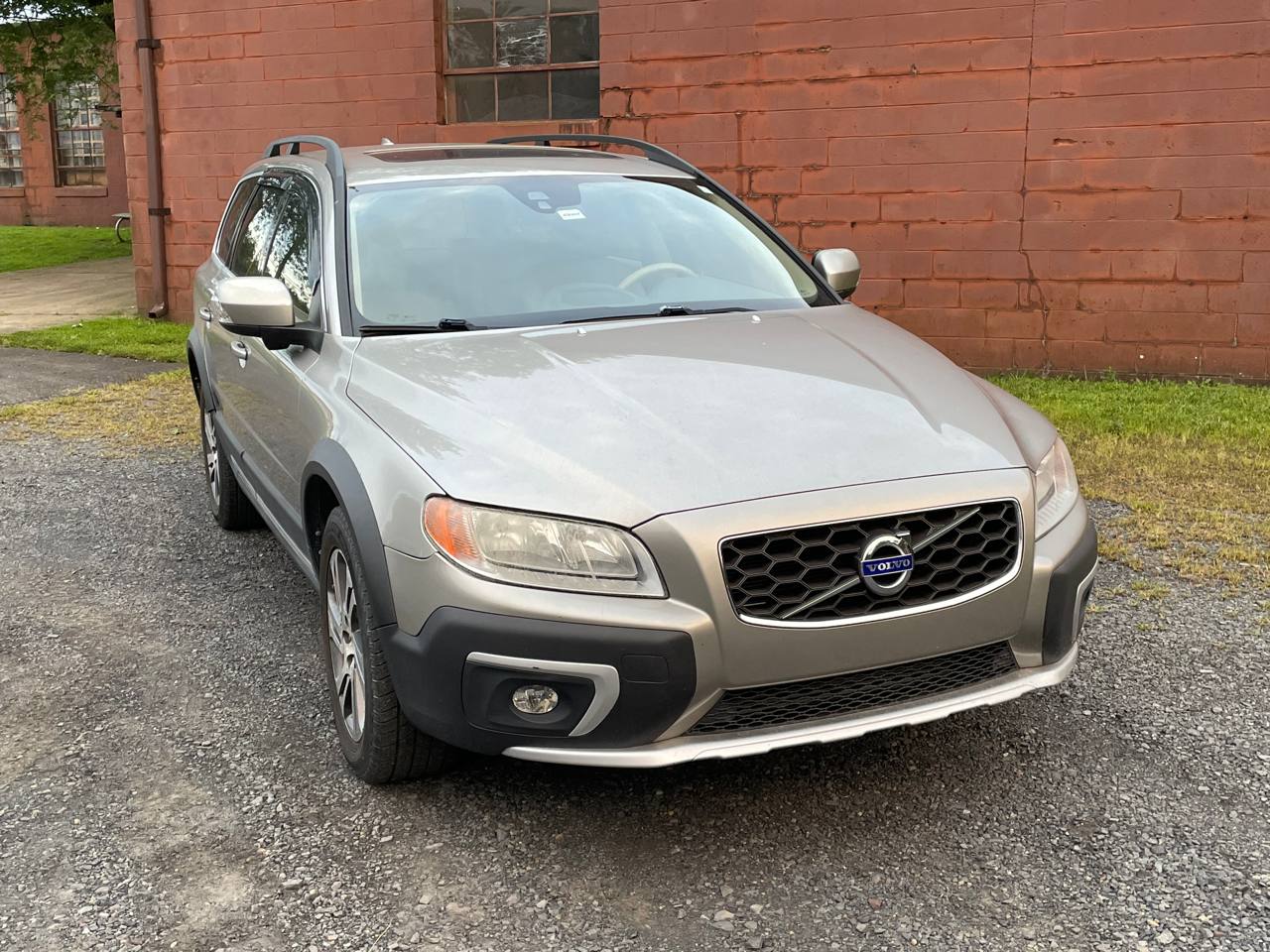 2015 Volvo XC70 T5 Premier Plus Wagon 4D