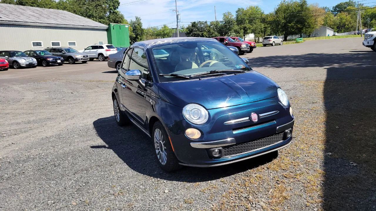 2014 FIAT 500c Lounge Cabriolet 2D