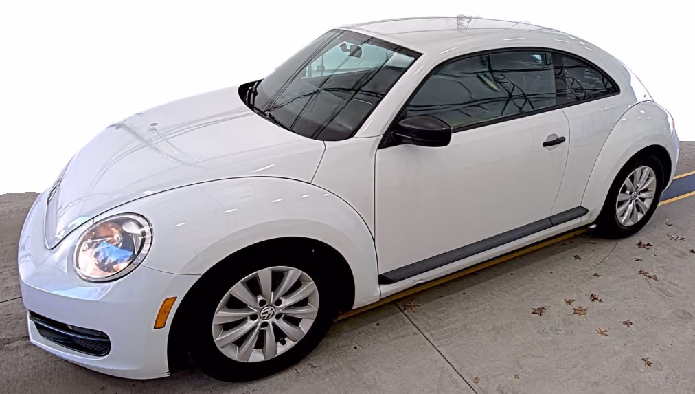 2015 Volkswagen Beetle 1.8T Classic Hatchback 2D