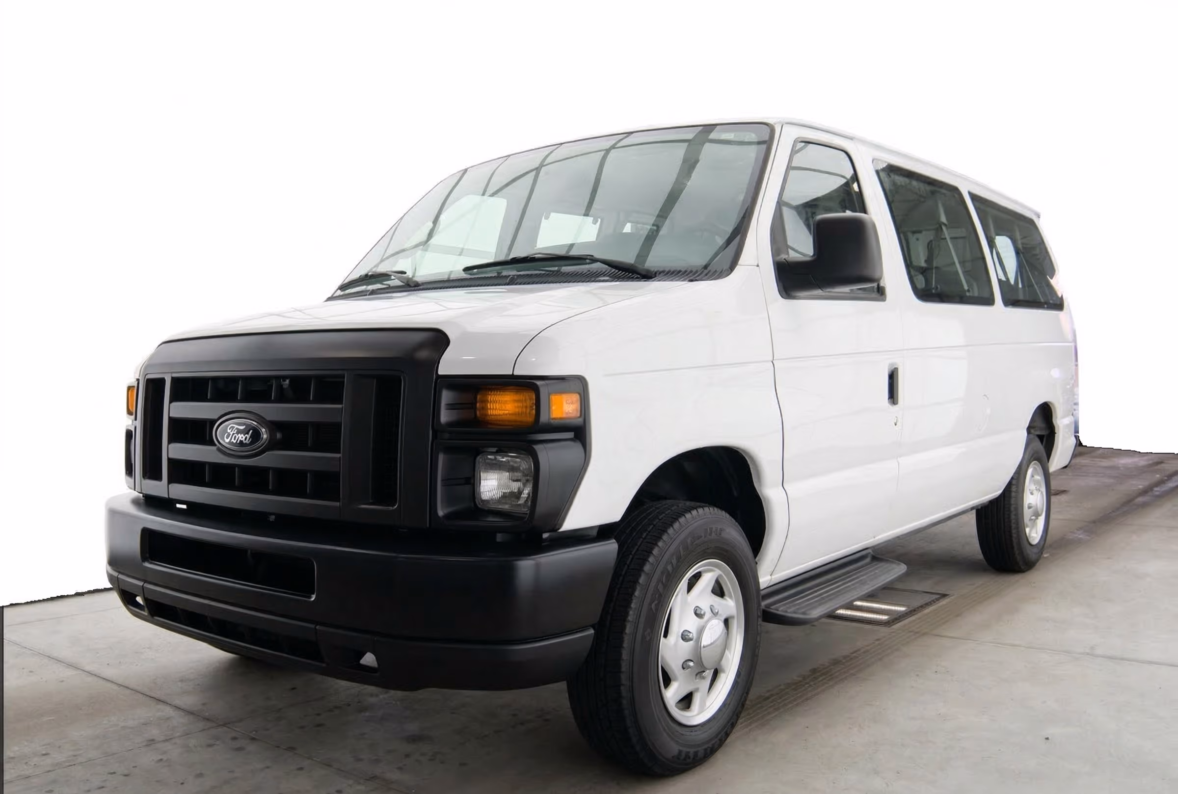 2012 Ford E350 Super Duty Passenger XL Van 3D