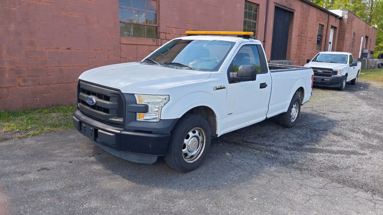 2015 Ford F150 Regular Cab XL Pickup 2D 8 ft