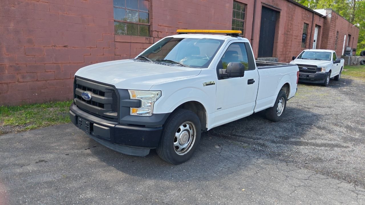 2015 Ford F150 Regular Cab XL Pickup 2D 8 ft