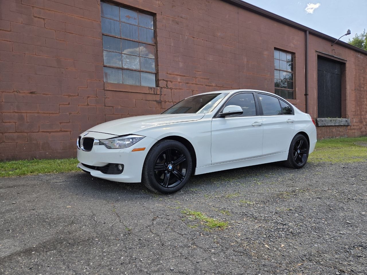 2015 BMW 3 Series 328i xDrive Sedan 4D